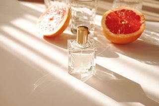 柑橘系の香水おすすめ人気16品。メンズ向け/モテる/長持ちする香りを楽しむ！初心者にもおすすめのサムネイル画像