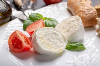 モッツァレラチーズの人気おすすめ16選！お取り寄せ通販でフレッシュな味わいを楽しむのサムネイル画像