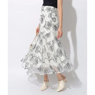 【新品未使用タグ付】チュール刺繍マーメイドスカート　Mサイズ